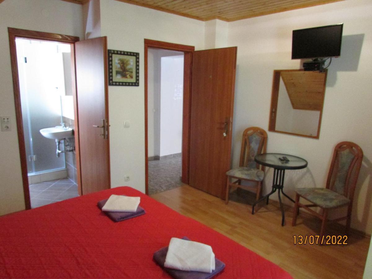 Guest House Nenad Plitvicka Jezera Ngoại thất bức ảnh