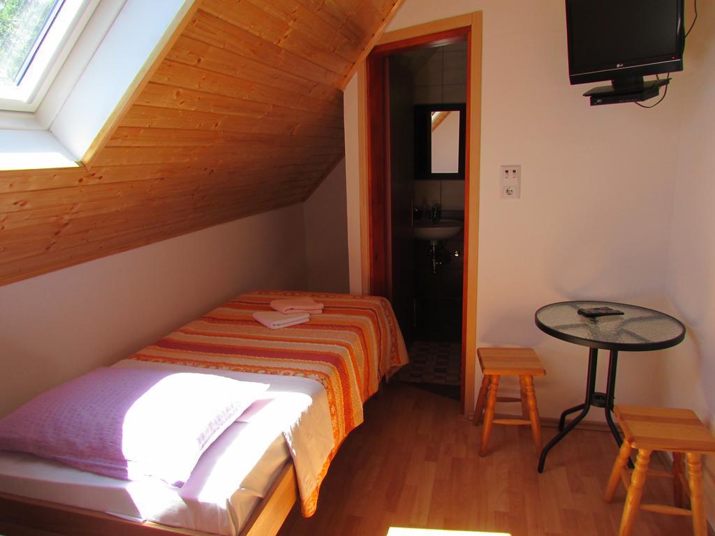Guest House Nenad Plitvicka Jezera Ngoại thất bức ảnh