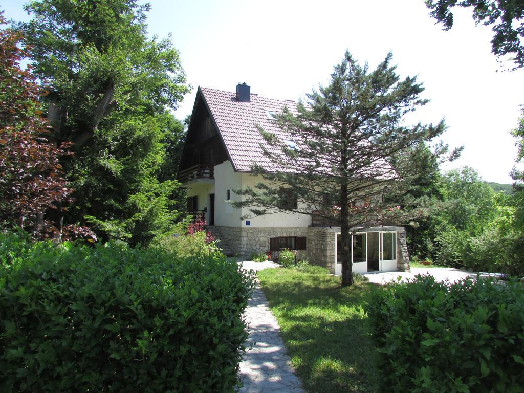 Guest House Nenad Plitvicka Jezera Ngoại thất bức ảnh