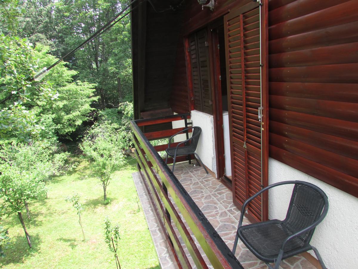 Guest House Nenad Plitvicka Jezera Ngoại thất bức ảnh
